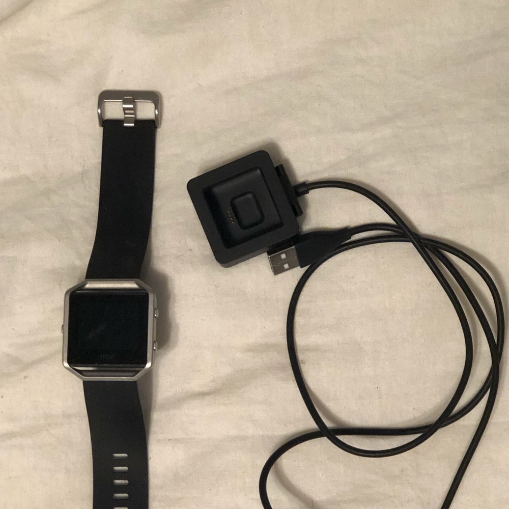 Fitbit blaze + charger